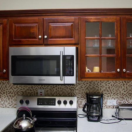 Comfort Homes Кингстон Экстерьер фото