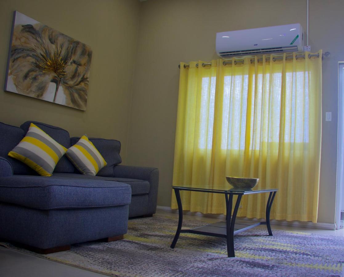 Comfort Homes Кингстон Экстерьер фото